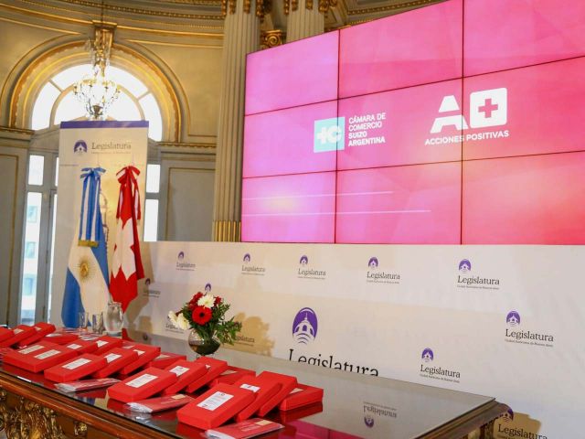 Cook Master, ganadora del Concurso Acciones Positivas de la Embajada de Suiza y la Cámara de Comercio Suizo Argentina